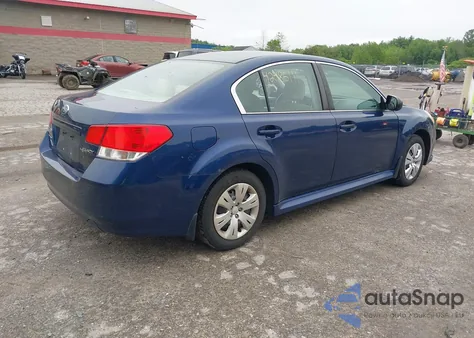 2010 Subaru Legacy 2.5I z USA, uszkodzony, nr VIN 4S3BMAA68A1218754